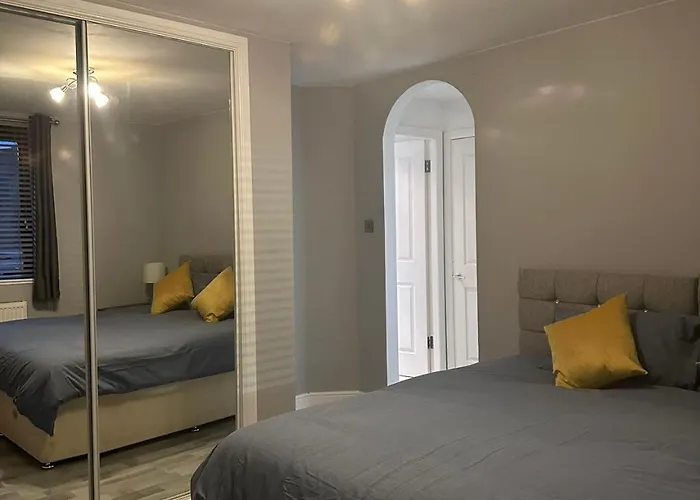 Edinburgh Lauriston 4 Bedroom 7 Beds Duplex